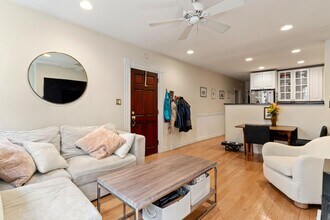 39 Grove St in Boston, MA - Building Photo - Building Photo