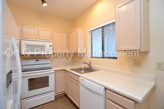 1800 W Elliot Rd-Unit -UNIT 124 in Chandler, AZ - Building Photo - Building Photo