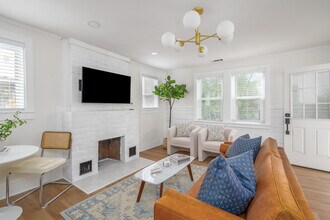 504 Maupas Ave in Savannah, GA - Building Photo - Building Photo