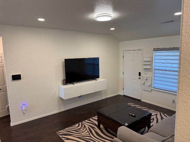 809 NW 67th Ave in Bentonville, AR - Building Photo - Building Photo