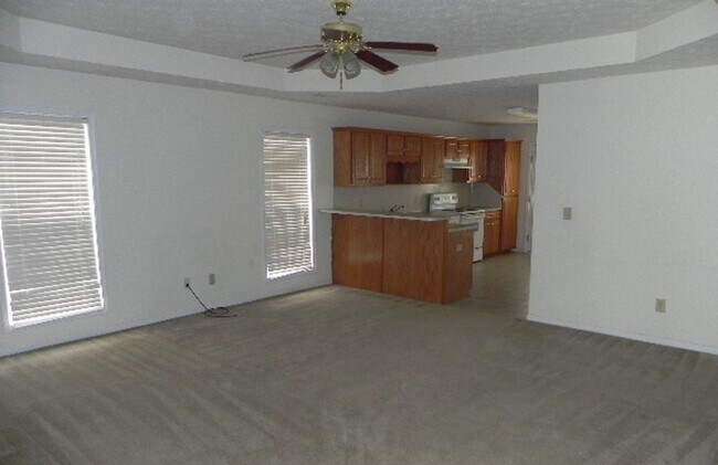 715 Pine Hill Ct in Phenix City, AL - Building Photo - Building Photo