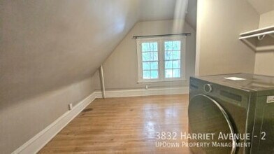3832 Harriet Ave-Unit -2 in Minneapolis, MN - Building Photo - Building Photo