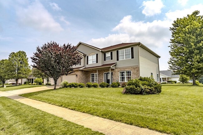 property at 11 Kingfisher Cir