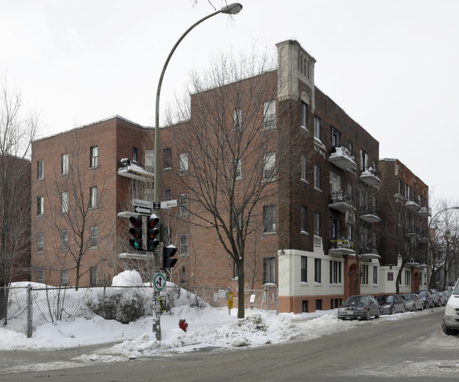 3514-3524 Hutchison Rue in Montréal, QC - Building Photo - Building Photo