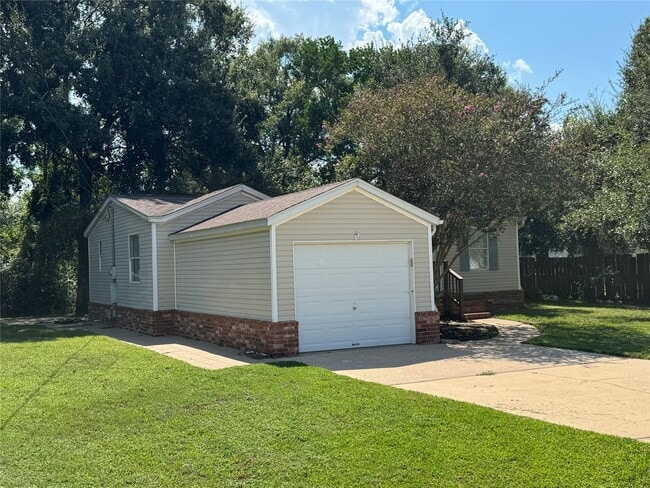 16506 Leafy Meadow Dr in Conroe, TX - Foto de edificio - Building Photo