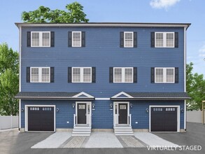 11 Naviens Ln in Waltham, MA - Building Photo - Building Photo