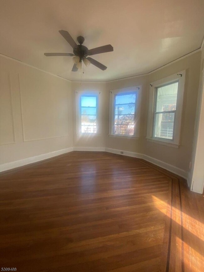 61 Wainwright St in Newark, NJ - Building Photo - Building Photo