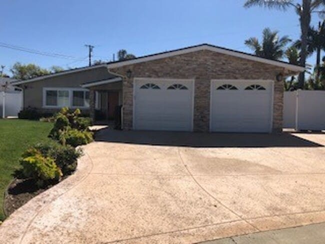 2208 State Ave in Costa Mesa, CA - Building Photo - Building Photo