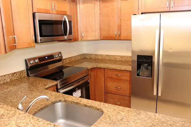 property at 1526 SE Royal Green Cir