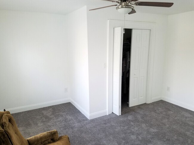 5313 Broadway St, Unit #2 in Lancaster, NY - Building Photo - Building Photo