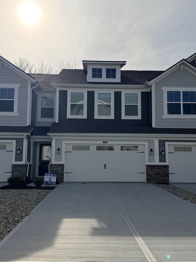 7615 Marin Pkwy in Cumberland, IN - Building Photo - Building Photo