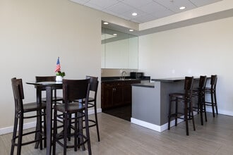Del Coronado Apartments in St. Louis, MO - Building Photo - Interior Photo