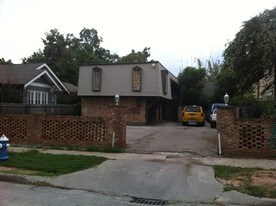 614 Marshall St in Houston, TX - Building Photo