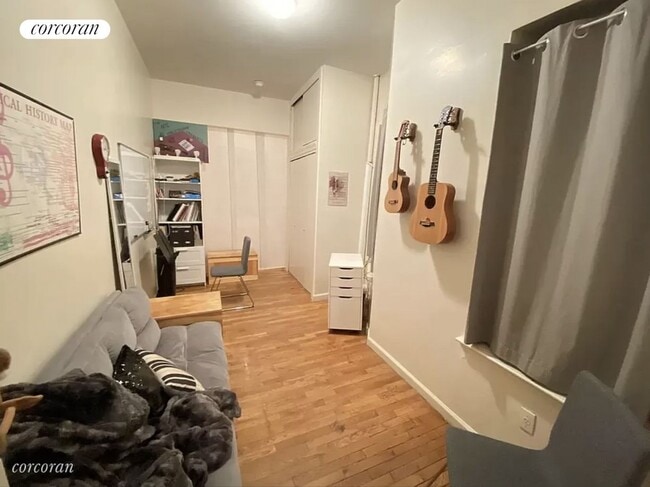 property at 309 W 47th St