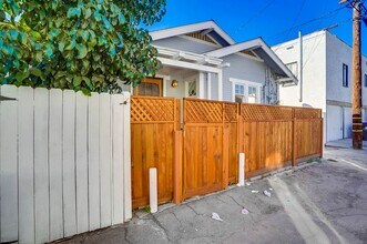 719-725 E 5th St in Long Beach, CA - Building Photo - Building Photo