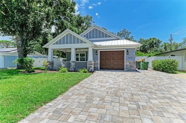 property at 2110 Hawthorne St