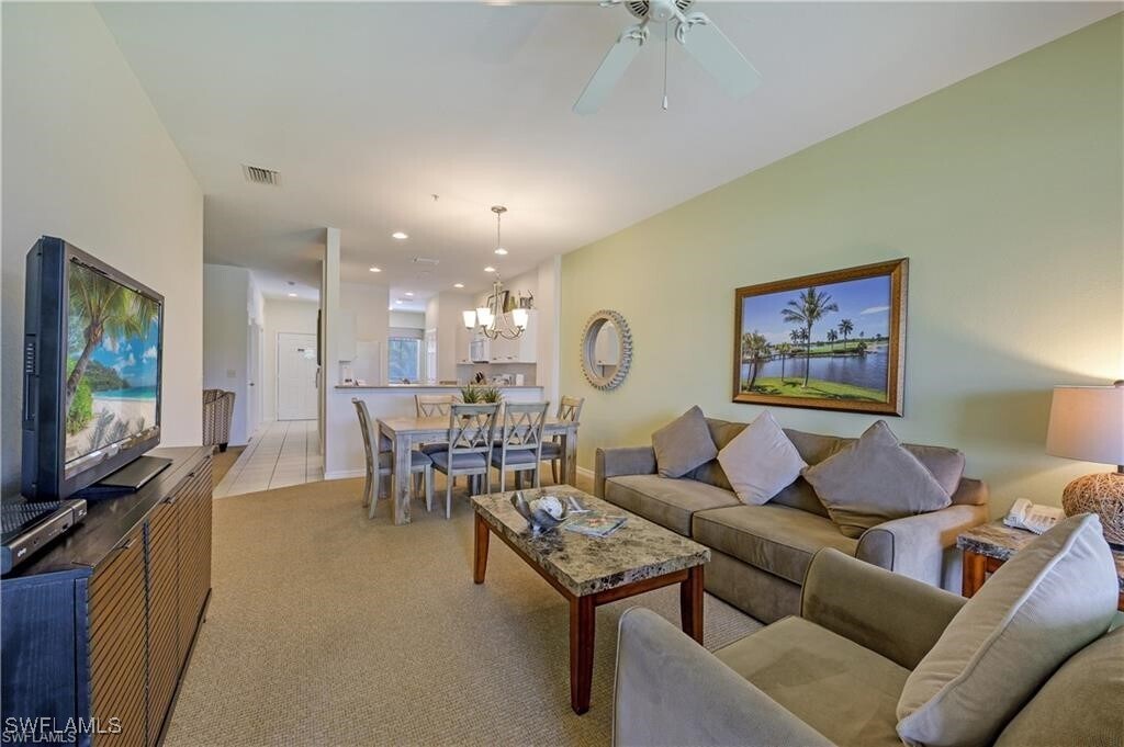 7940 Mahogany Run Ln in Naples, FL - Foto de edificio