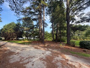 10586 NC-96 in Zebulon, NC - Building Photo - Building Photo