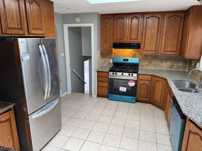 453 E 166th St in South Holland, IL - Building Photo - Building Photo