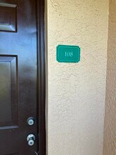 161 SW Palm Dr in Port St. Lucie, FL - Building Photo - Building Photo