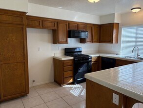 2710 Via Colima in Carlsbad, CA - Building Photo - Building Photo