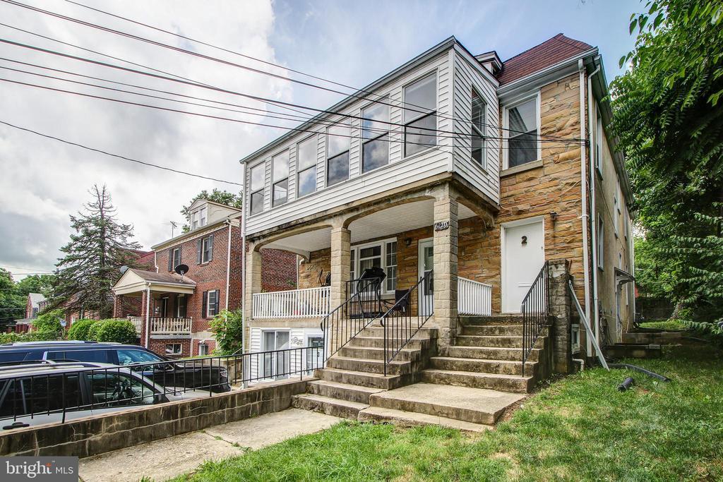 6120 41st Ave in Hyattsville, MD - Building Photo