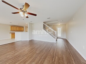 19730 Timberbluff Dr in Land O Lakes, FL - Building Photo - Building Photo