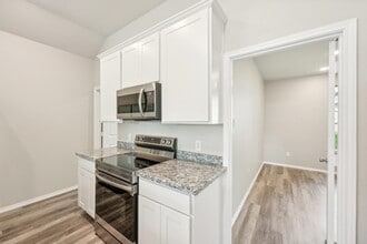 16724 E Forrestal St in Montgomery, TX - Building Photo - Building Photo