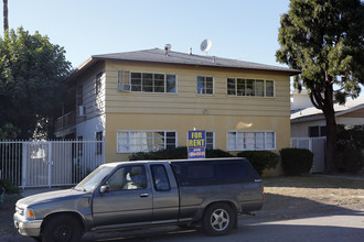 5707 Tilden Ave in Van Nuys, CA - Building Photo - Primary Photo