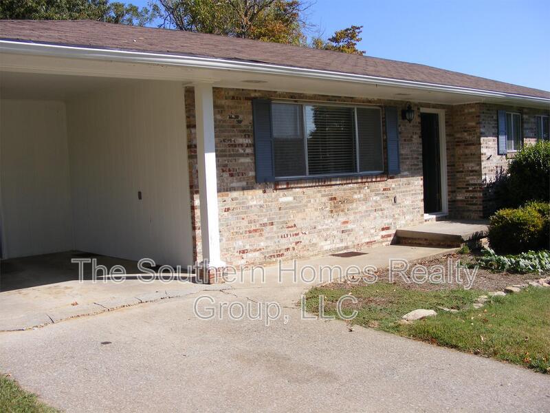 1412 Tellico Ave in Athens, TN - Foto de edificio