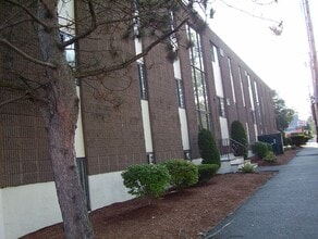 550 Walnut Street in Lynn, MA - Building Photo - Building Photo