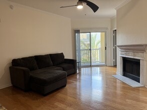 860 N Orange Ave, Unit 435 in Orlando, FL - Foto de edificio - Building Photo
