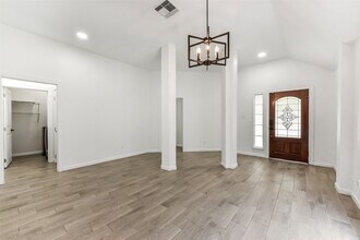 13021 Castlewind Ln in Pearland, TX - Foto de edificio - Building Photo