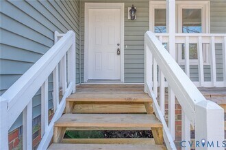 11101 Timonium Dr in Chester, VA - Foto de edificio - Building Photo