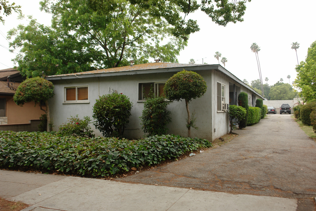 159 N Sierra Bonita Ave in Pasadena, CA - Building Photo