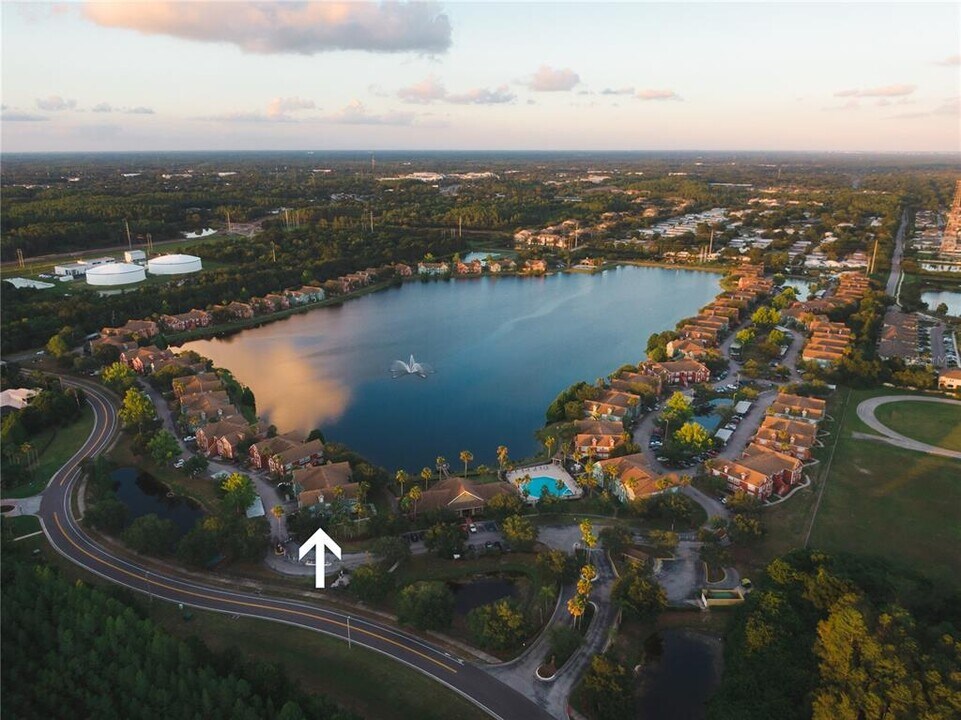 9412 Lake Chase Island Way in Tampa, FL - Building Photo