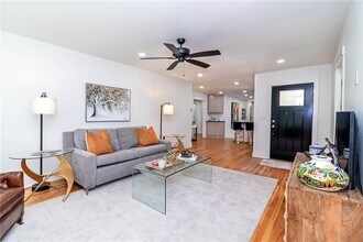 394 Fletcher Ave in Fayetteville, AR - Building Photo - Building Photo