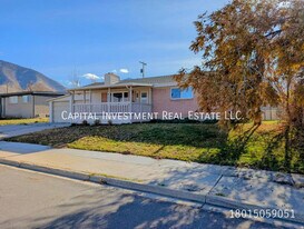684 Oquirrh Ave in Tooele, UT - Building Photo