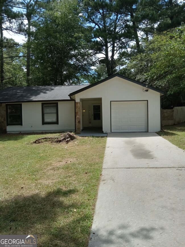 9069 Sterling Ridge Ln