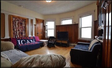 80 Allston St, Unit 80 Allston St #1 in Boston, MA - Building Photo - Building Photo