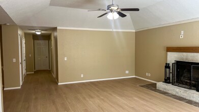 11214 S Nandina Ave in Jenks, OK - Building Photo - Building Photo
