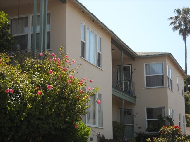 3416 Pearl St, Unit 3416A