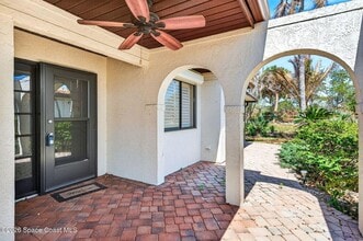 810 Parkside Pl in Satellite Beach, FL - Foto de edificio - Building Photo