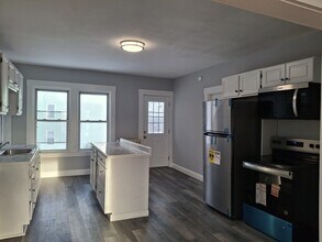 14-18 Florence St in Leominster, MA - Foto de edificio - Building Photo