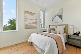 80 Terrace St in Roxbury Crossing, MA - Foto de edificio - Building Photo