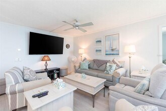 5825 PUERTA DEL SOL Blvd in St. Petersburg, FL - Building Photo - Building Photo