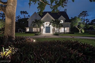198 Carica Rd in Naples, FL - Foto de edificio - Building Photo