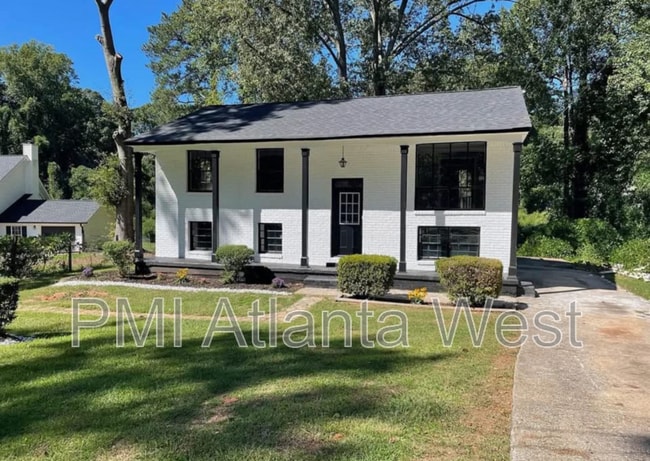property at 8421 Stonewall Jackson Dr