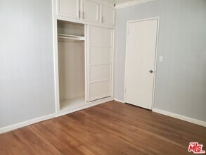 1059 S Norton Ave in Los Angeles, CA - Building Photo - Building Photo