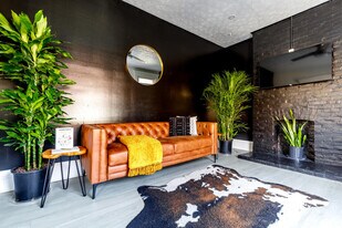 309-311-311 W 4th Ave in Columbus, OH - Building Photo